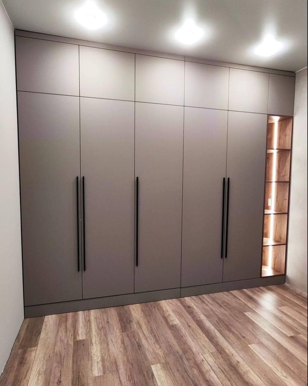 Luxurious Kitchen Setup